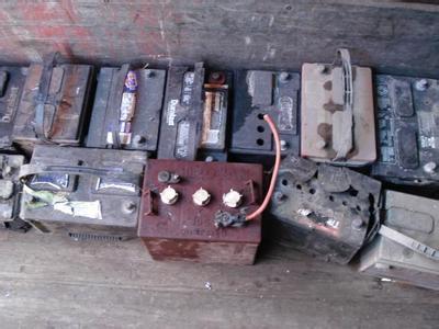金山区高价收购拆机ups电瓶回收18650电池