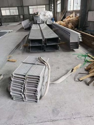 扬州江都规模大的不锈钢压花板规格齐全