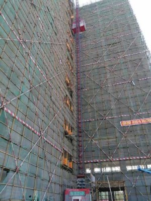 深圳附近租赁建筑施工升降机一天多少钱