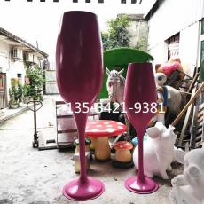 供应香港酒庄高脚红酒杯玻璃纤维雕塑厂家