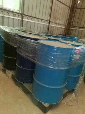 衢州回收工地乳胶面漆多少钱一桶