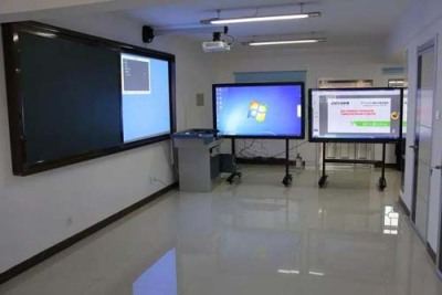 北京展厅展示触摸会议平板一体机报价