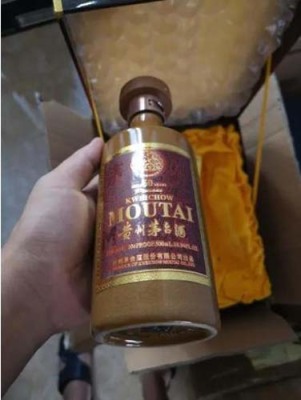 蚌埠飞天茅台酒瓶回收店24小时回收