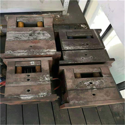 松江建筑廢料廢鋼廢鐵回收庫房物資變廢為寶