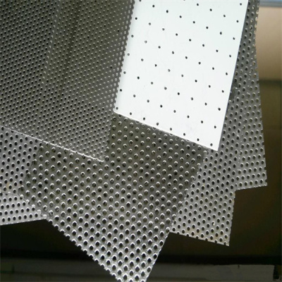 1.2mm厚防滑板冲孔网镀锌板冲孔网铁板冲孔