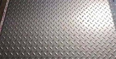 苏州吴江按量定制不锈钢压花板售后完善