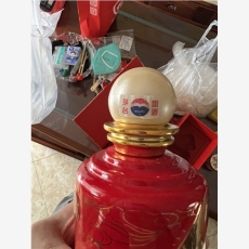 昆明30年麥卡倫酒瓶回收廣告推廣