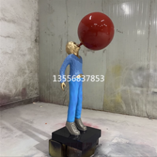 深圳美陈装饰玻璃钢吹气球小男孩雕塑电话厂