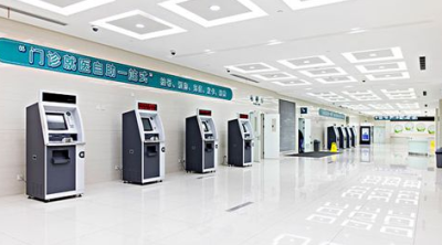 上海五官科医院眼科医生张朝然及时预约代挂号代排队