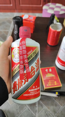 乐余回收赖茅酒-宏鑫烟酒回收商行