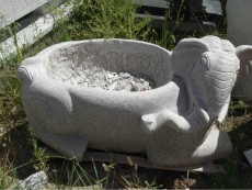 信陽(yáng)校園石雕塑定做