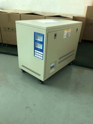 临高大功率补偿式稳压器厂家