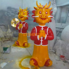 信宜售楼部新年龙卡通吉祥物玻璃钢雕塑厂家