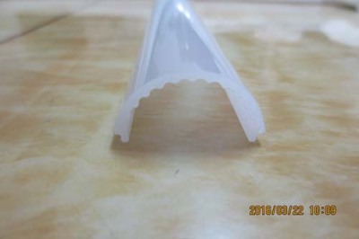 重庆LED光扩散灯罩/PC条纹光扩散灯罩工厂店
