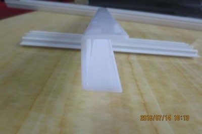 黑龙江LED光扩散灯罩/PC条纹光扩散灯罩使用方法
