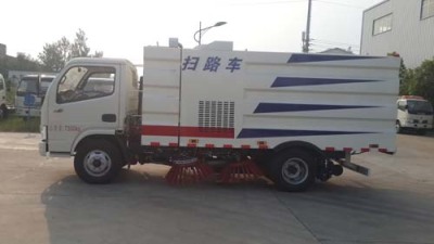 湖北環(huán)衛(wèi)污泥車報價