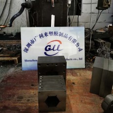 湖北塑胶挤出模具安装图