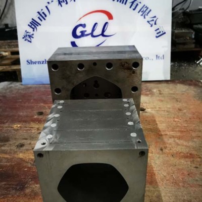 文昌塑胶挤出模具使用方法