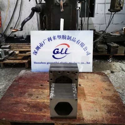 吉林塑胶挤出模具厂