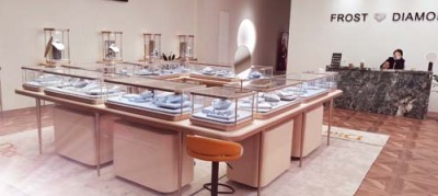 铁岭高档奢侈品展柜定制