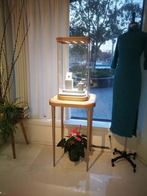 长沙高档奢侈品展柜厂家电话