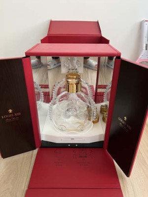 玄武区长期路易十三酒瓶回收报价电话