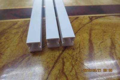 德州塑胶挤出模具代理