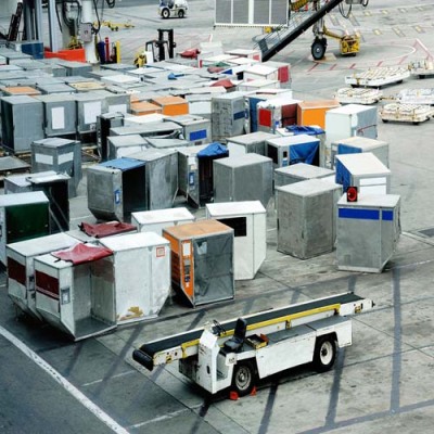 长沙到加拿大国际空运双清香港飞护肤品运输