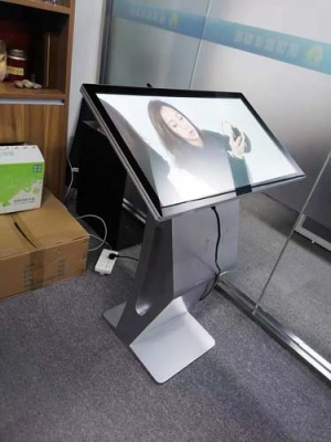 山西展厅展示教学触摸一体机生产厂家