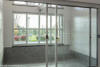 西安卫生间玻璃门维修更换玻璃