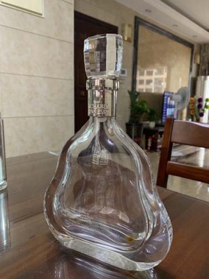 哈尔滨市长期轩尼诗李察酒瓶回收值多少钱
