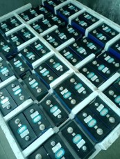 四川专业回收三元锂电池价格
