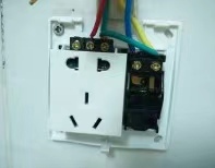 太原电工上门安装插座电灯电闸检查线路漏电