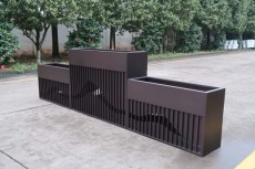 赤峰市政道路护栏花箱隔离支持定制厂家批发