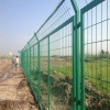 养殖场家用防护网花园围栏网三角折边护栏网