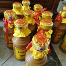 目前深圳龙岗30年茅台酒瓶回收