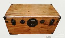 明清时期物件改造 上海旧家具翻新 老式皮箱