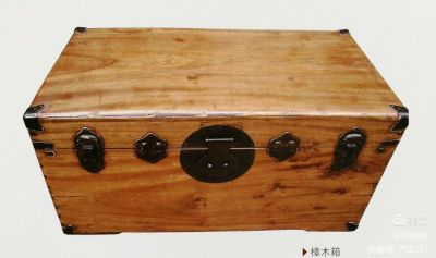 明清时期物件改造 上海旧家具翻新 老式皮箱