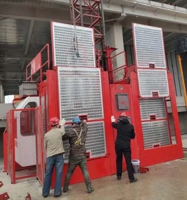 东莞塘厦镇大型的施工升降机出租多少钱一个月