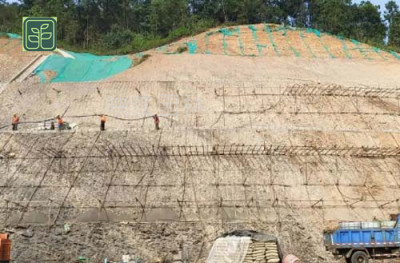 邕宁县水泥护坡施工方案