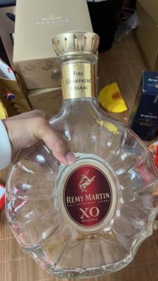 扬州本地老装路易十三酒瓶回收市场报价