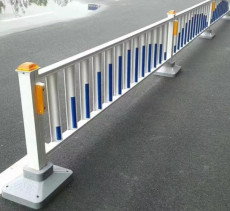 重庆市政道路护栏 重庆城市公路隔离护栏