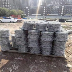 台湾现货双股刺绳厂家台北道路养护刺铁丝