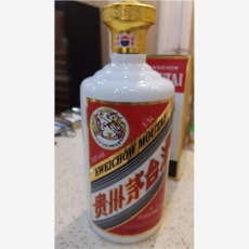 推荐南京龙年生肖茅台酒瓶回收