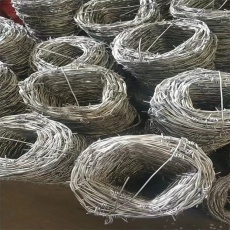 河南现货不锈钢丝刺绳厂家供应郑州镀锌刺线