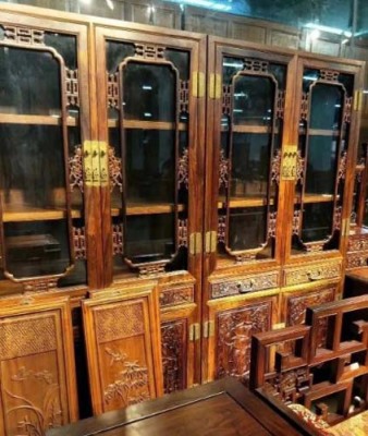 上海常年收购各类如红木八仙桌电话