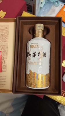 徐州本地老装路易十三酒瓶回收多年经验