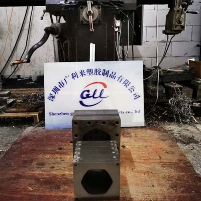 嘉兴塑胶挤出模具模具生产