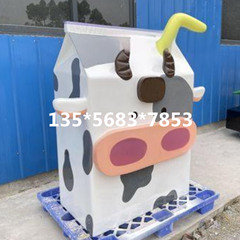 深圳批发零售玻璃钢牛奶纸盒玩偶雕塑厂家