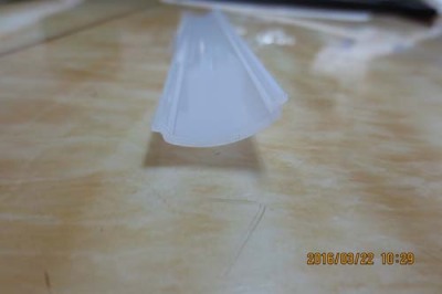 青海PMMA透明灯罩/PC灯壳生产线
